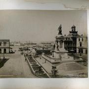 [Monumento a Arturo Prat en Valparaíso]