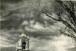 [Vista de una iglesia en México]  [fotografía].