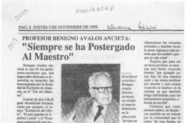 "Siempre se ha postergado al maestro"  [artículo].