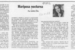 Mariposa nocturna  [artículo] Sara Vial.