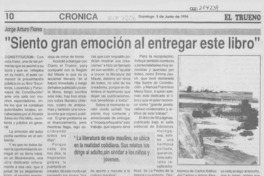"Siento gran emoción al entregar este libro" "Siento gran emoción al entregar este libro"