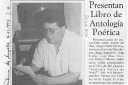 Presentan libro de antología poética  [artículo].