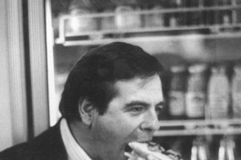 Felipe Berríos, el cura de lo cotidiano Felipe Berríos, el cura de lo cotidiano