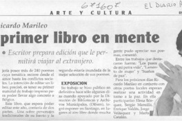 Con su primer libro en mente.