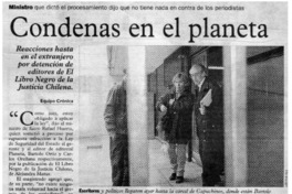 Bajo la marquesina Bajo la marquesina