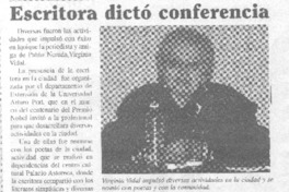 Escritora dictó conferencia Escritora dictó conferencia