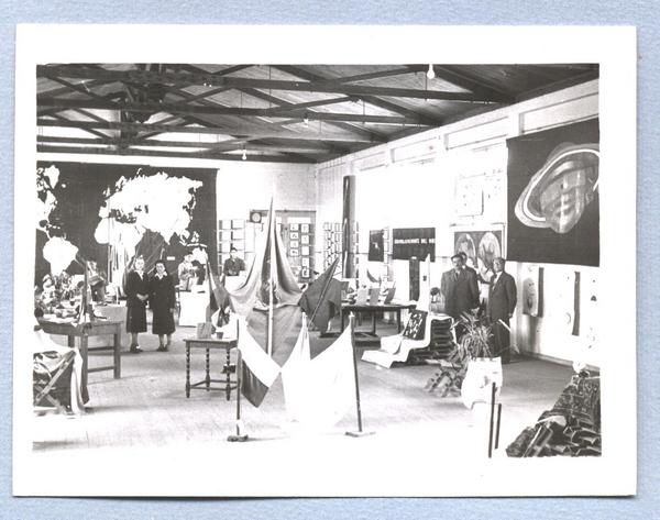 [Exposición en el Liceo de San Antonio, en homenaje a José Toribio Medina, año 1952]