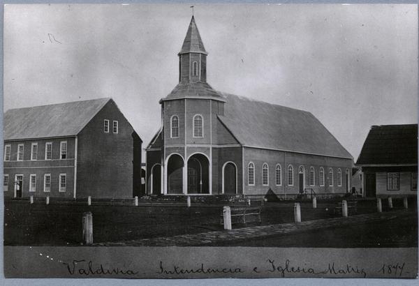 [Valdivia, Intendencia e Iglesia Matriz]