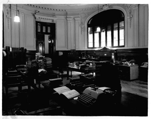 [Biblioteca Nacional. Sala de trabajo de la Sección Chilena]