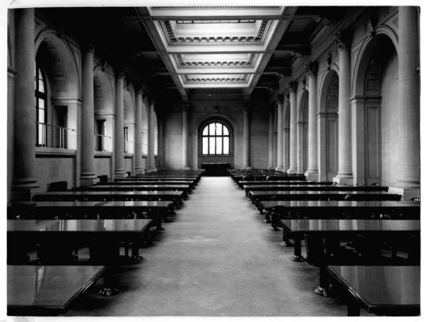 [Biblioteca Nacional. Salón de lectura Gabriela Mistral]