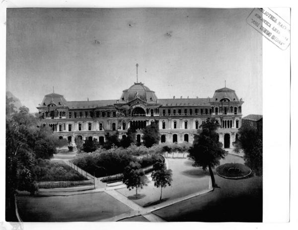 [Plaza de Armas de Santiago, y edificio del Gran Hotel Inglés]