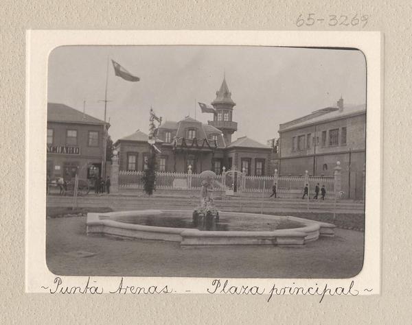 Plaza principal de Punta Arenas