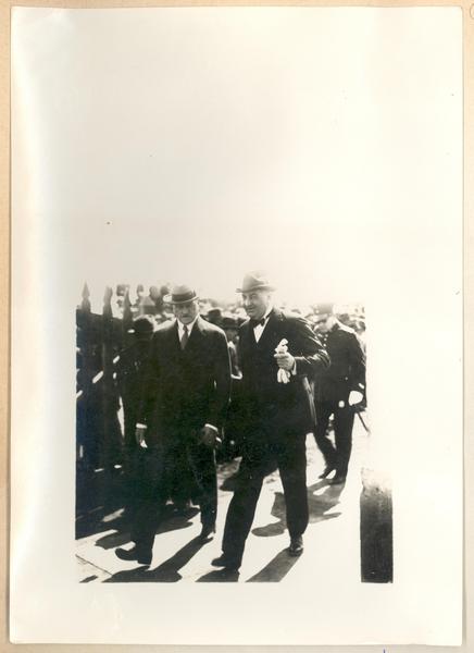 [Agustín Edwards y el general Pershing]