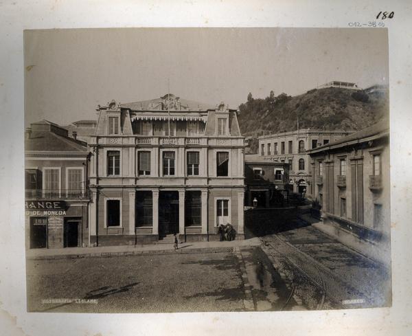 [Edificio: Correo en Valparaíso]