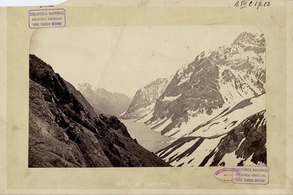 [Vista del valle con sus cumbres nevadas] Baños de Cauquenes