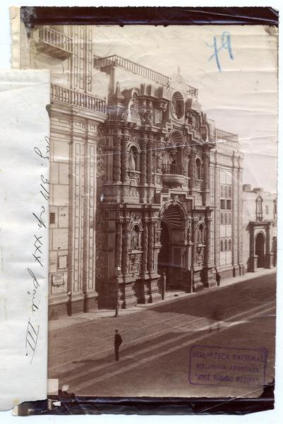 [Iglesia de la Merced en Lima, Perú]