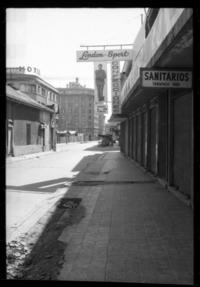 [Tiendas en Calle Tarapacá]