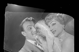 [Bruno , vedette travesti]