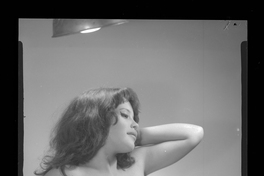 [Inés, vedette de una Compañía de Revistas]