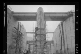 [Río Polcura; vista de las obras de construcción de la bocatoma Polcura]