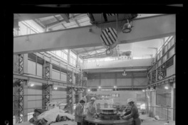 [Casa de máquinas en una segunda etapa : montaje del generador]