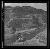 [Panorámica de las obras de construcción de la Central Hidroeléctrica Rapel]
