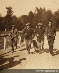 Los boxeadores Manuel Sánchez, Guillermo Osorio, Armando Olavarría y Fortunato Ramos entrenando en la Quinta Normal.