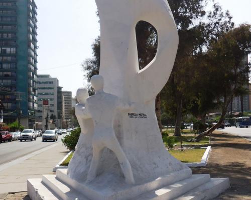 Imagen del monumento Gabriela Mistral