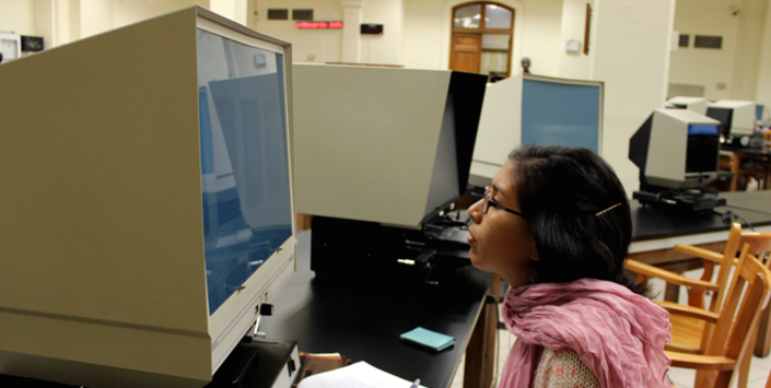 Usuaria en saln Camilo Henrquez.