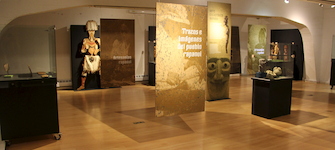 Fotografa: Exposicin Mata Ki Te Rangi en la sala Challanco