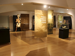 Fotografa: Exposicin Mata Ki Te Rangi en la sala Challanco