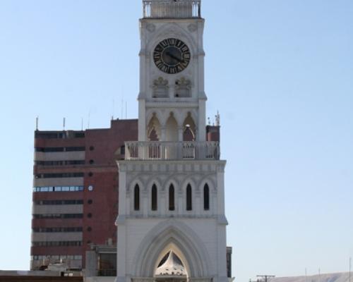 Imagen del monumento Torre-reloj de la Plaza Prat de Iquique