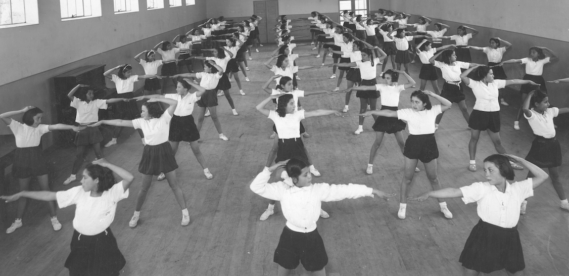 Anónimo. Clase de Educación Física. 1939 Anónimo. Clase de Educación Física. 1939