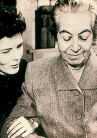 Diapositivas de Gabriela Mistral