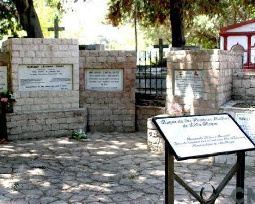 Imagen del monumento Sector de los hombres Ilustres del cementerio de Villa Alegre