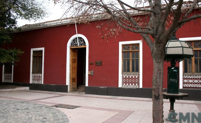Imagen del monumento Plaza de Los Héroes y su entorno