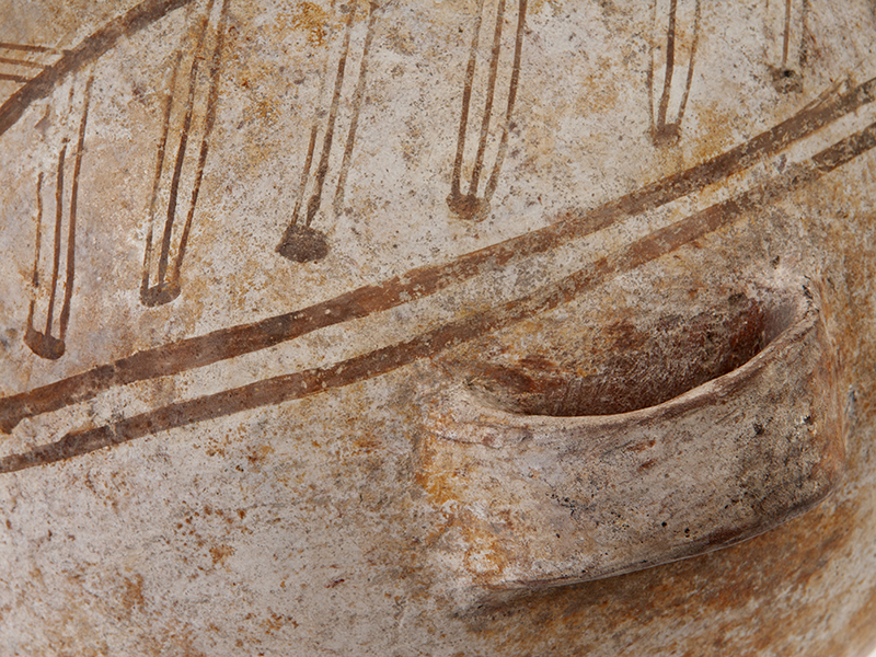 Detalle de un aríbalo, período diaguita-inca Detalle de un aríbalo, período diaguita-inca