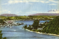 Vista de Puerto Montt, revista En Viaje, noviembre de 1958. Vista de Puerto Montt, revista En Viaje, noviembre de 1958.