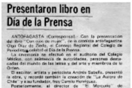 Javier Marías ahora usa túnica de fantasma Javier Marías ahora usa túnica de fantasma
