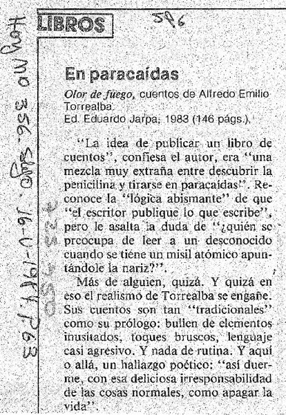 En paracaídas.