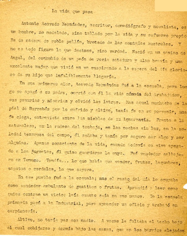La vida que pasa  [artículo] A. Sotomayor.