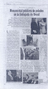 Monumental pelotera de pelados en la Embajada de Brasil