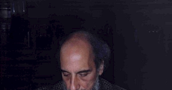 Raúl Zurita en la Sala Ercilla de la Biblioteca Nacional, 2000