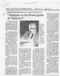 "Siempre se ha postergado al maestro"  [artículo].