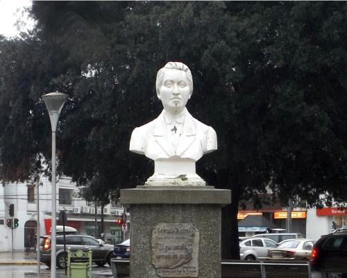 Imagen del monumento GabrieLa Mistral