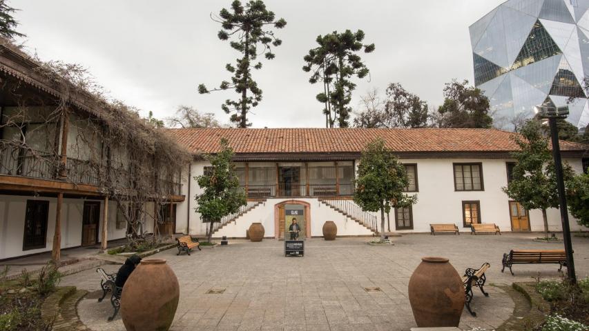 Imagen del monumento Edificio y parque del Instituto Cultural de Las Condes
