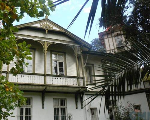 Imagen del monumento Casa Santa Teresa de LlaiLlay (antigua Casa de Jenaro Prieto)