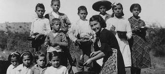 Estudiantes de la escuela del fundo El Valle, en la comuna de La Estrella, Sexta Región