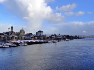 La ciudad y un río de Plata
