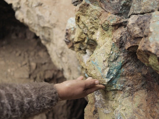 Veta de cobre en mina tipo manto